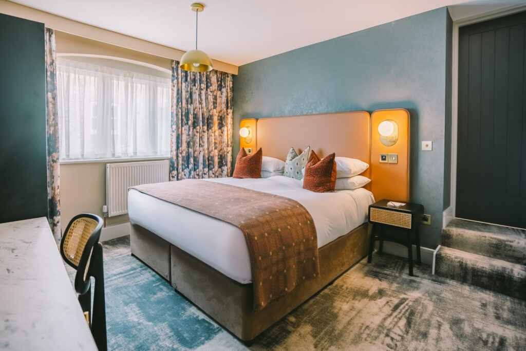 07_25_Angel Photo 2-Reel-011