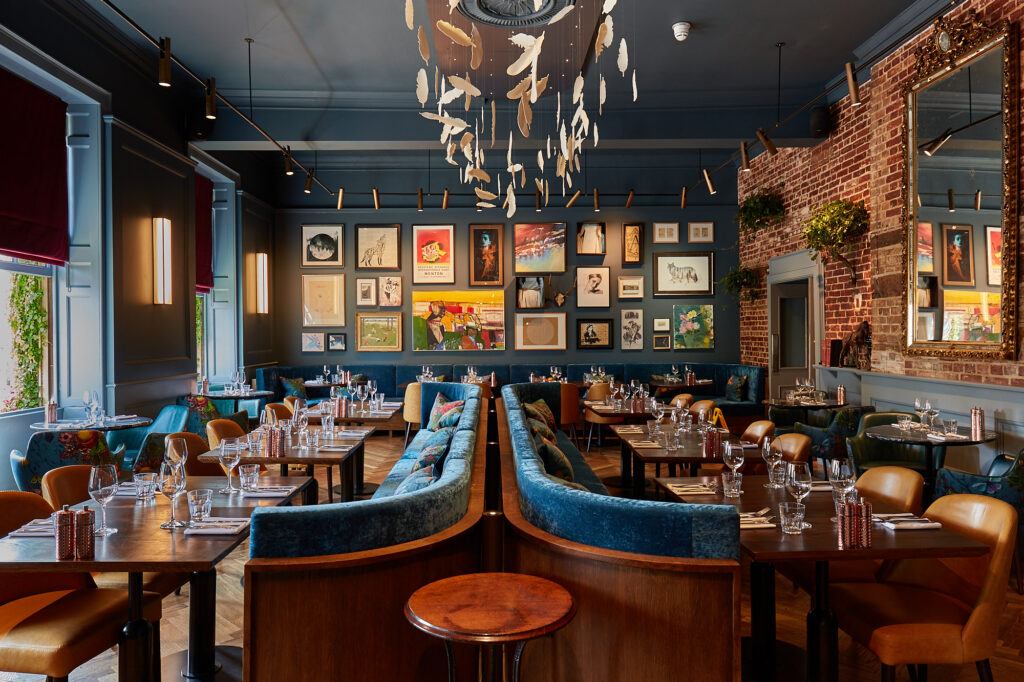 Angel Hotel Restaurant (3)